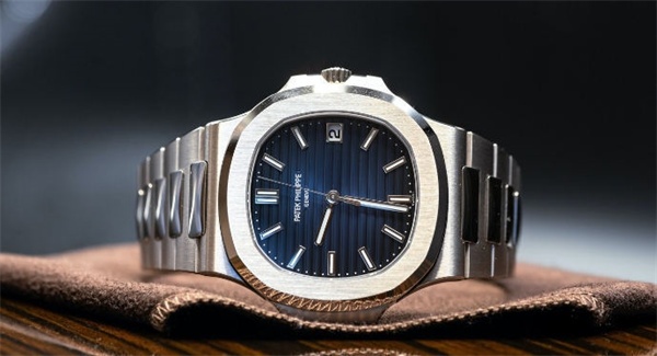 百达翡丽手表机芯生锈了原因是啥